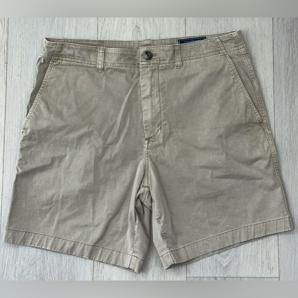 Vineyard Vines Men's Khaki Flat Front Shorts